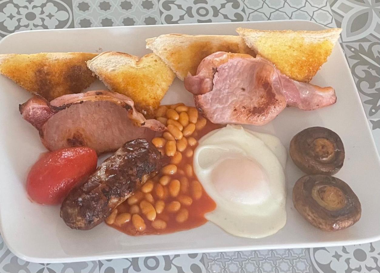 סווינדון Brewery Farm House Bed & Breakfast מראה חיצוני תמונה